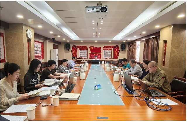 党委理论学习中心组组织学习《习近平关于加强党的作风建设论述摘编》（二）